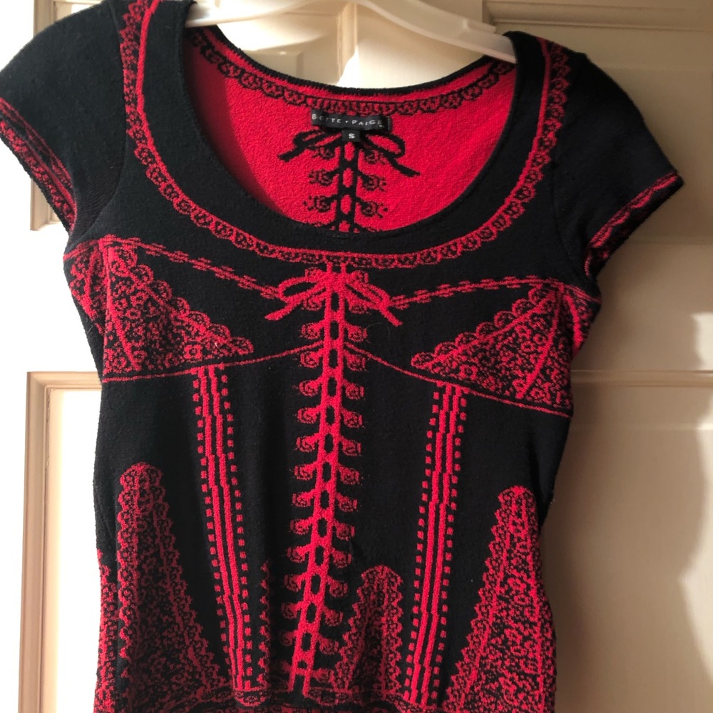 Wool short sleeved top